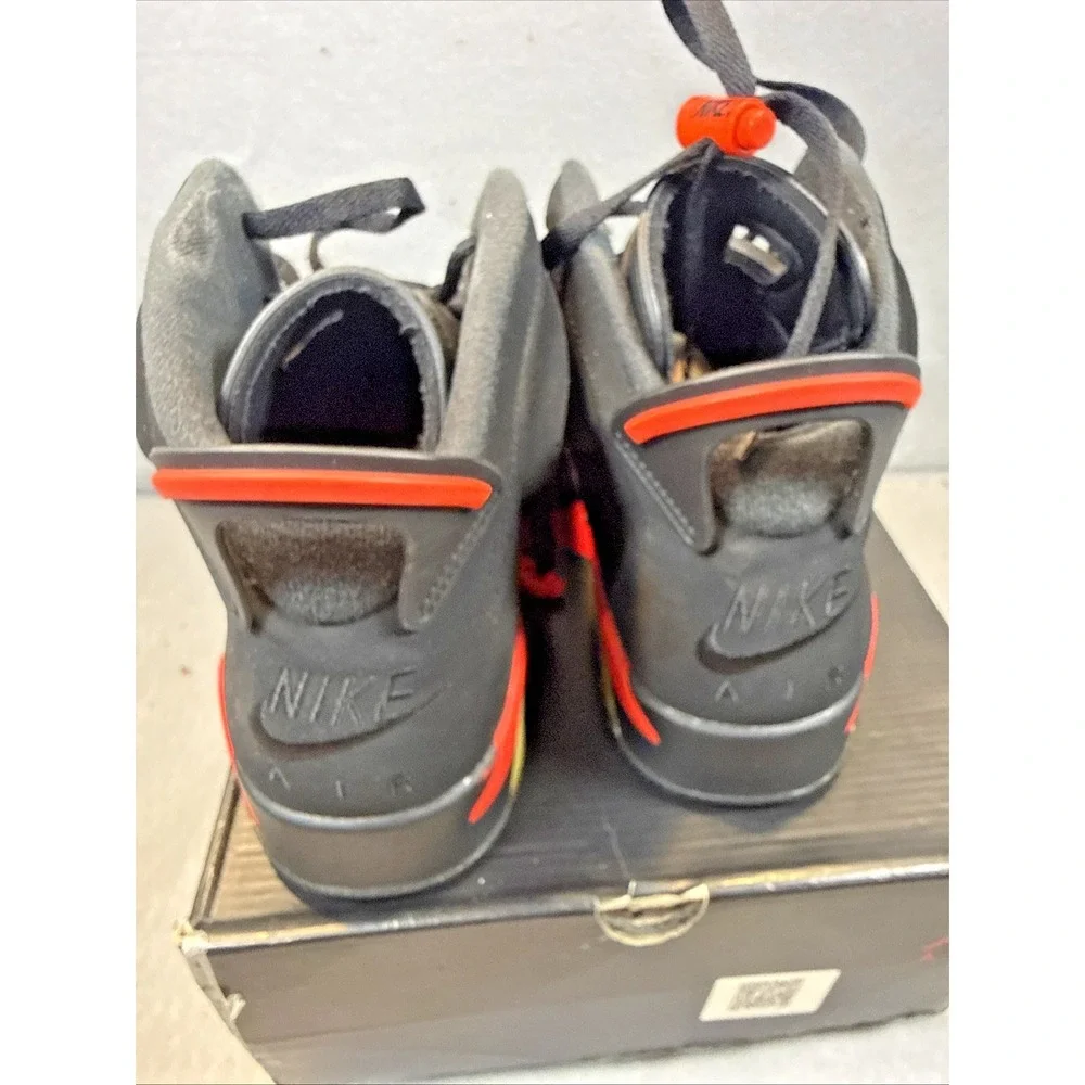 Jordan 6 Retro Black Infrared (2019) - Size 9.5 384664-060 Original box included